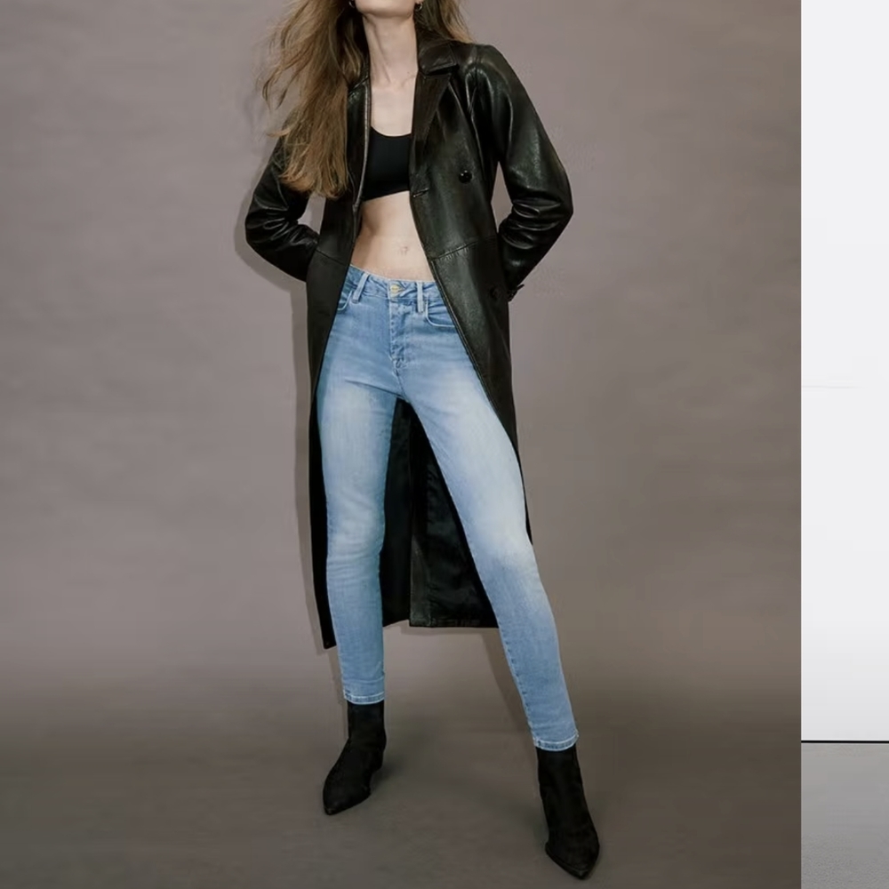 NWT Frame Denim Le One Jeans in Caspio